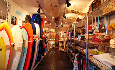 Janis 鵠沼本店 サーフショップ 波伝説 サーフィン波情報